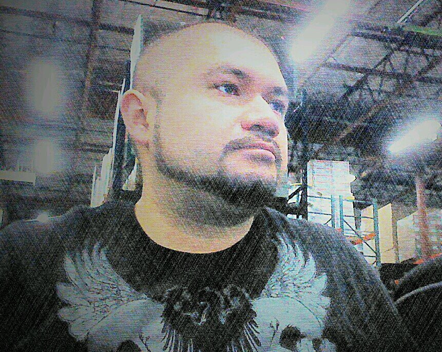 Living and enjoying life!!! we only have one!!! Releasing all the random thoughts that come to my head... some good... some not so good...