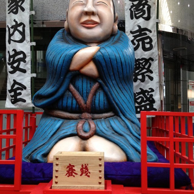 SHOWROOMを「カマンベール大好き男」という名でやっています。