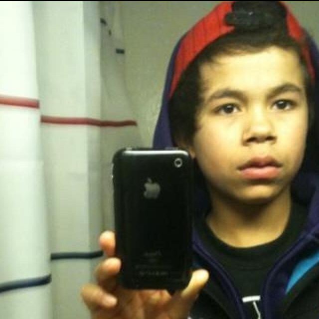 New acc .. my old was Fezq_SnD started gaming 2009 still gaming ❤
U follow me i follow u back