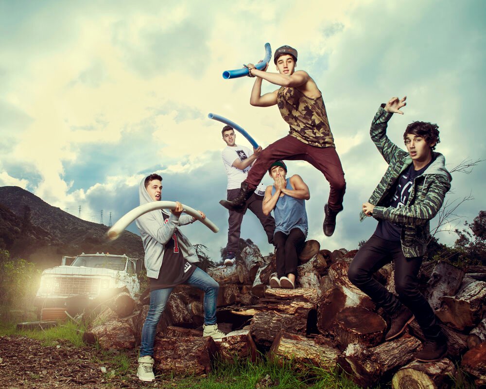 Biggest BoyBelieber, BoyJanoskinator, BoyMahomie, BoySimpsonizer and alot more !! GAY? Erhmmm yes....