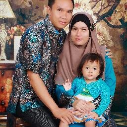 Love my beautiful daughter Jasmyn Afina Rajni..
Love my wise husband @aris_rf