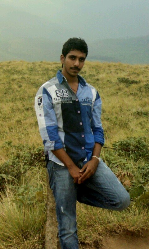 Lyf is so cnfusng wat v want v dnt get.wat v get v r nt satisfied.wat v xpct nvr hapens n wat v hate generally repeats Thats life....:):