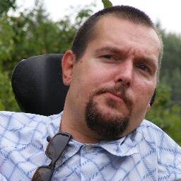 Strādāju internetā. Apdrukas veikals https://t.co/dH0doVeawf . Tulkoju, veidoju mājaslapas. Sekoju Jēzum Kristum. Analizēju dzīvi, baudu mūziku, teātri, kino