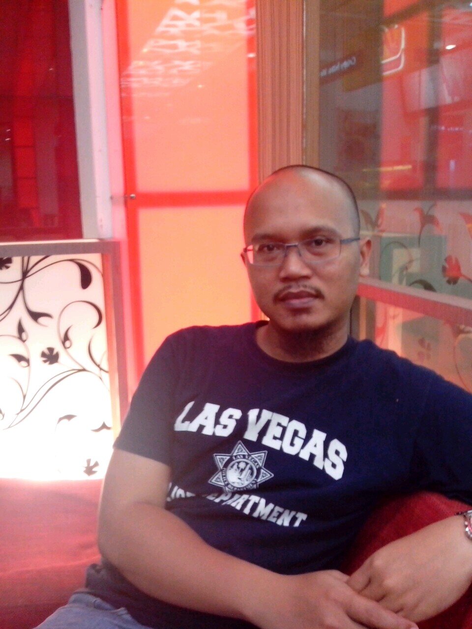 ebit_karbith's profile picture. 