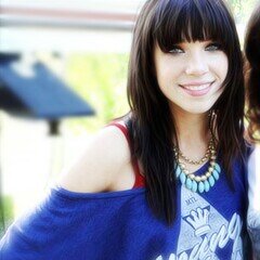 just give you a free follow from @lovatodrewswift