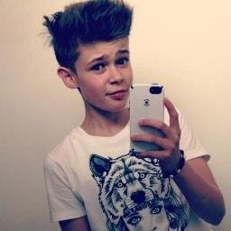 Benjamin Lasnier LoVe
Benjamin Lasnier 
I*Benzler*