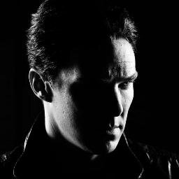 Miembro del @foro_sherlocked, futura criminóloga y acosadora de Benedict Cumberbatch en mis ratos libres