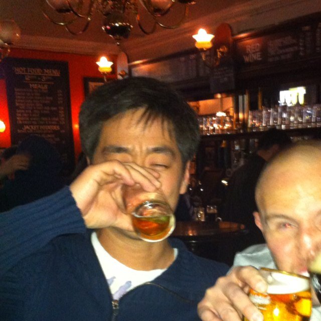 manhee74's profile picture. options, crypto.