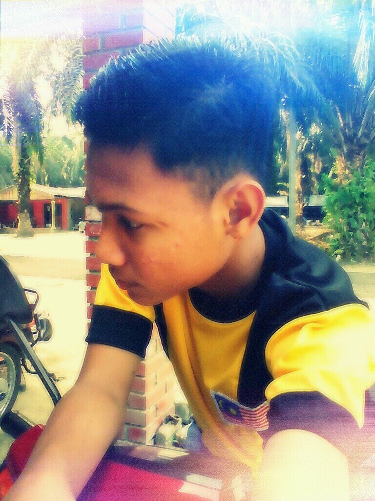 aq sentiasa sunyi tampa dirimu,,kembali lah kepadaku wahai sayangku..=)