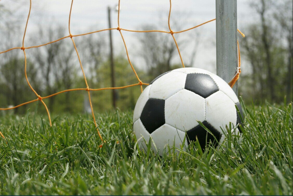 welkom op ons twitter account wij tweeten | nieuws | uitslagen | tussenstanden (binnen en buitenland) #Eredivisie
