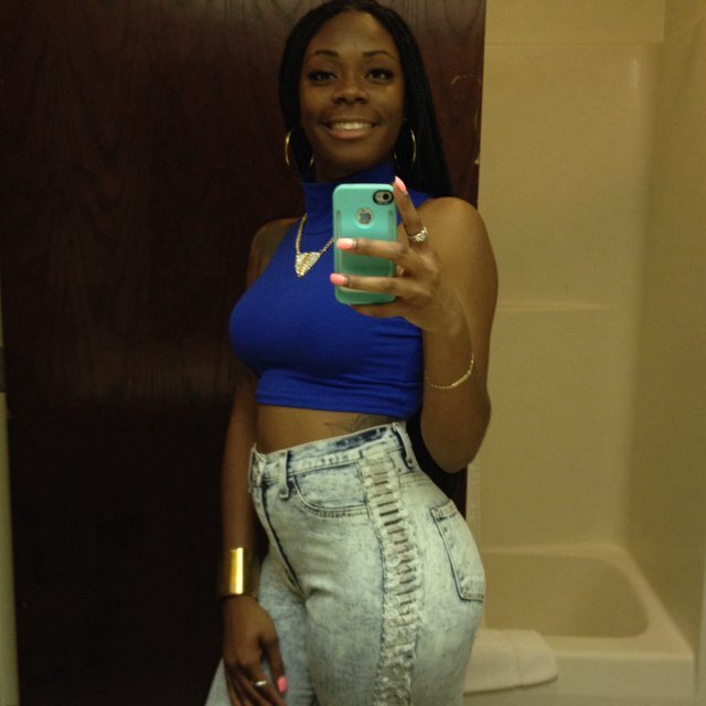 Enjoying My Wonderful Life While Working And Striving To Be The Best I Can Be. I'm And Intelligent Young Woman With Beauty And Brains.!!
