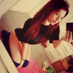 im a horny little bitch what can i say? if you read this tweet me a ' 3 '