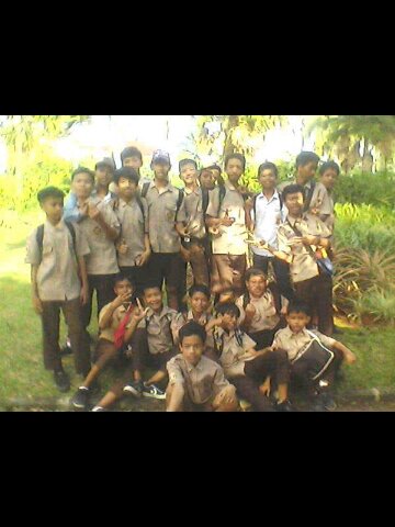 Dirumah kami anak mamah,DiSekolah kami anak ramah,Dijalur kami mencari Darah! • 5.30'Krl/D'612T'strong' / DoubleThree'2014