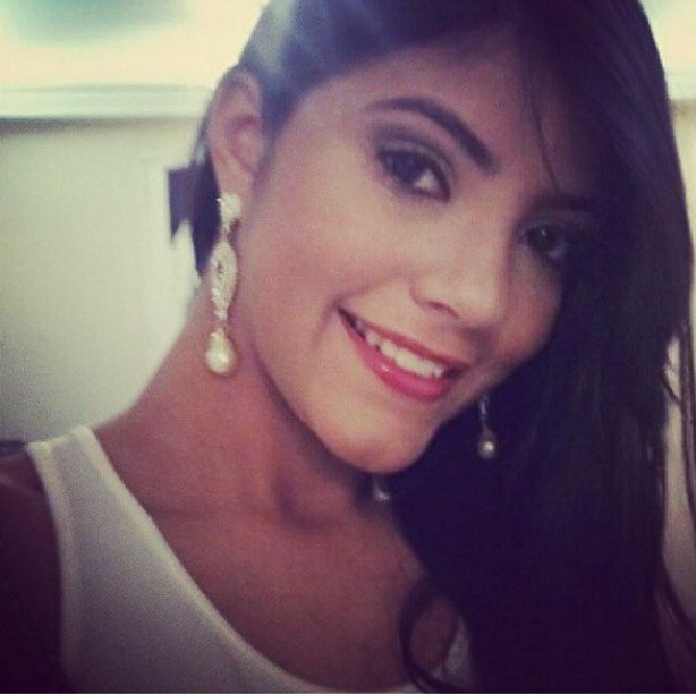 Tenho valores morais e uma educação que veio de berço. São os meus princípios que mostram quem eu sou! Instagram: @caroolbalbino