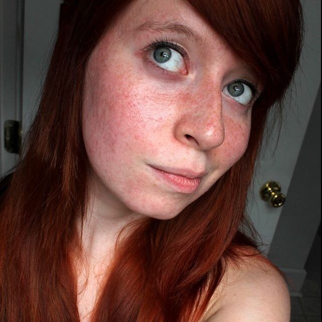 sheshechan's profile picture. pizza, pretzels, and pepsi.