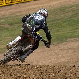 mi vida cambio desde el primer momento que vi una moto.VIVA EL MOTOCROSS KAWASAKI-HONDA