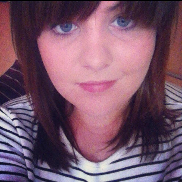 20. Animal student and studying to become a vet. Love music football and horses :)
