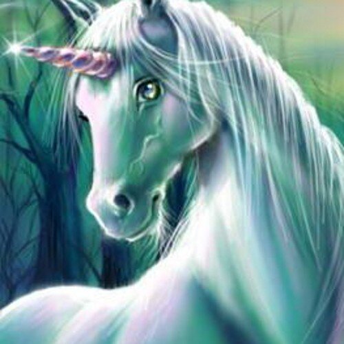 Je t'aime déjà !!! Je suis une licorne célibataire de 108 an , je cherche désespérément l'amour mais je sens que sa va venir bientôt! J'aime les bisoux magique!