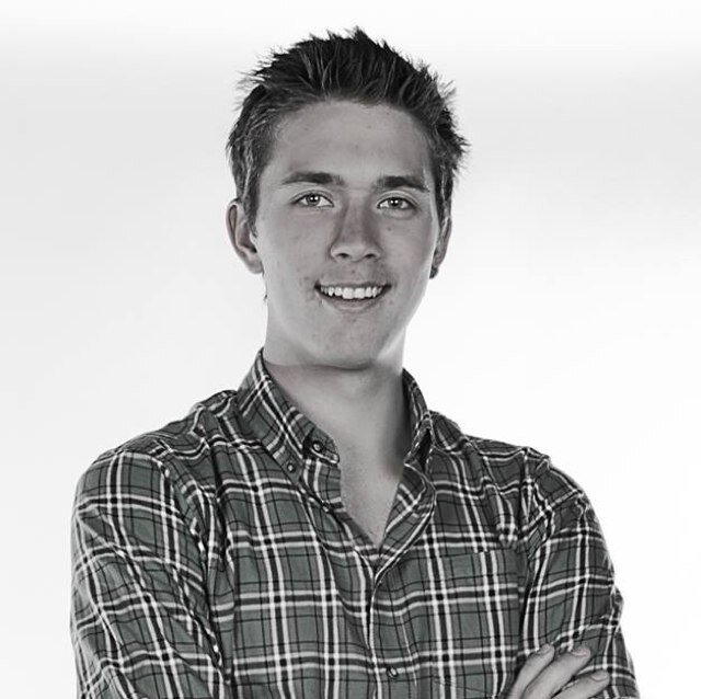 Frasilias's profile picture. Life is for living, we all know. -Coldplay. Oh, and I make videos on @Youtube. For Norwegian tweets, follow @oddvardenlange