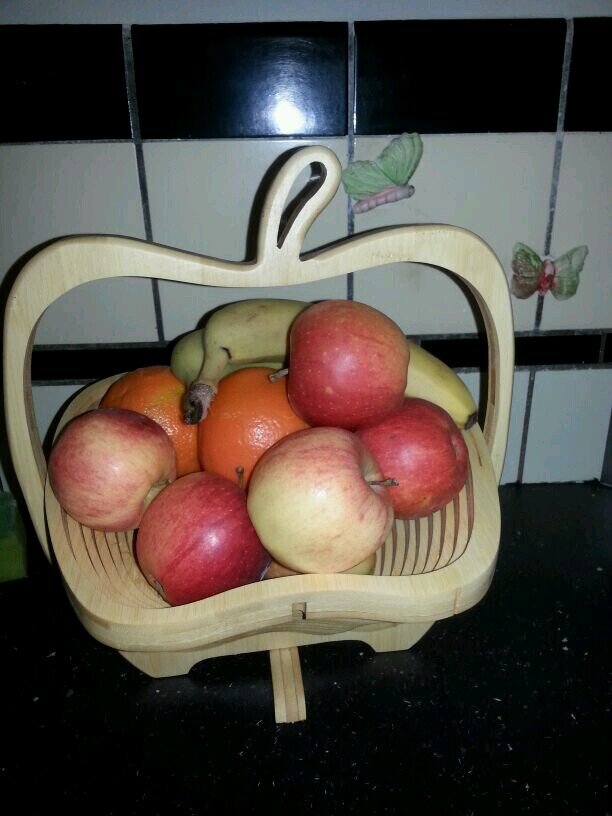 dekocbee's profile picture. 