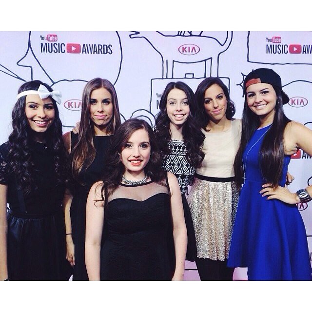 Promoters are: @BennyCimorelli @believe_cim @stephaniecim @cimfam_nl // Lisa, Lauren,Kath, Band and Amy,