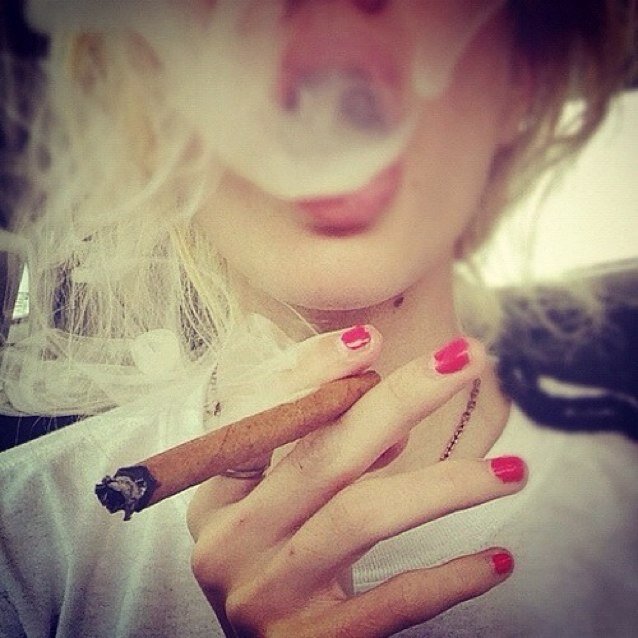 bangaliciouss's profile picture. I like crazy people who don't give a fuck.