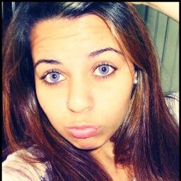 Meeu Emaail .. joyce-f-@hotmail.com ;)