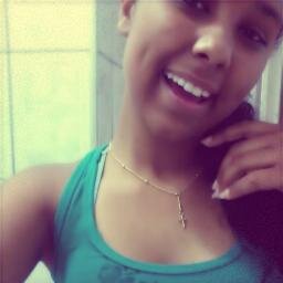 Nαo sou perfeito ..
Fαzer o que né ?
' meus pαis tαvαm no escuro