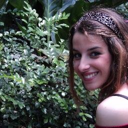 Pequeña estudiante Erasmus en Amsterdam.Fiel creyente de que no hay derrota en el corazón del que lucha,y de que para dejar huella, sólo hay que seguir andando.