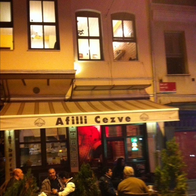 Molanın keyiflisi, kahvenin afillisi