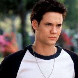 #16 #Speedster #Hyper Velocity I'm the Son of Dick Grayson and Wally West I'm a Speedster I love Food #Single #Father @RenegadeGrayson
