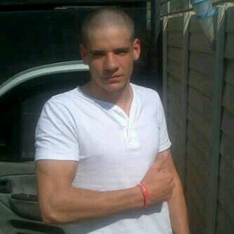 new Bbm PIN: 7C5D3F42