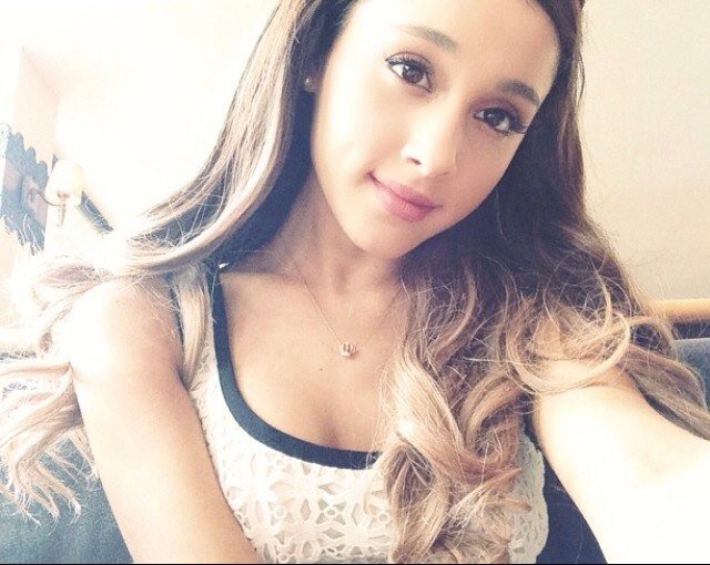 Account to vote Ari. Main account - @nishaaprosser
