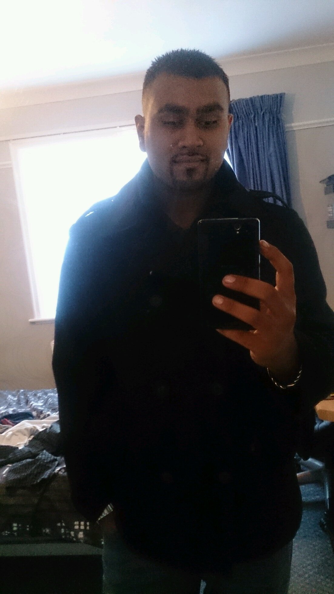 Ravii_P's profile picture. You only live once, but if you live it right, once is enough.
7C328091