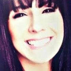Oramos e admiramos o ministério dessa Serva de Deus. Twitter Oficial da Lydia --- @LydiaMoises.