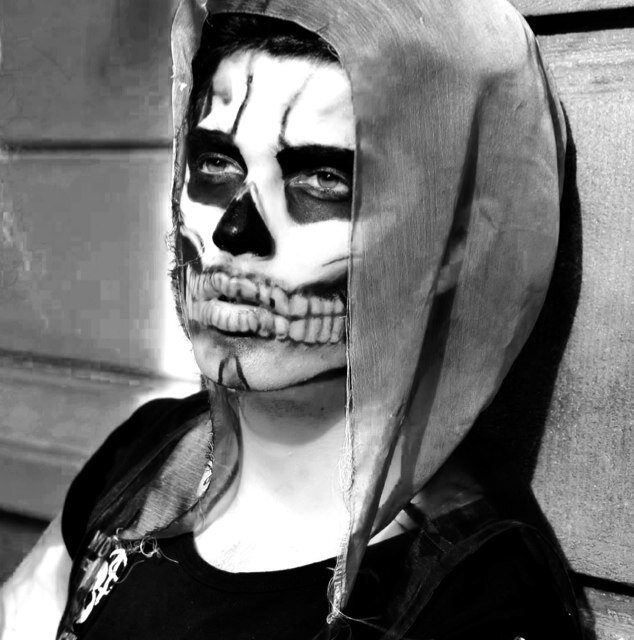 I'm not real, I'm theatral. Little monster forever † I just wanna be friend of Ü. ##PawsUP ##BornThisWay