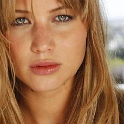 #SpanishPDCFakes Sirena encandiladora guapa y carismatica. Escuchame si te atreves.