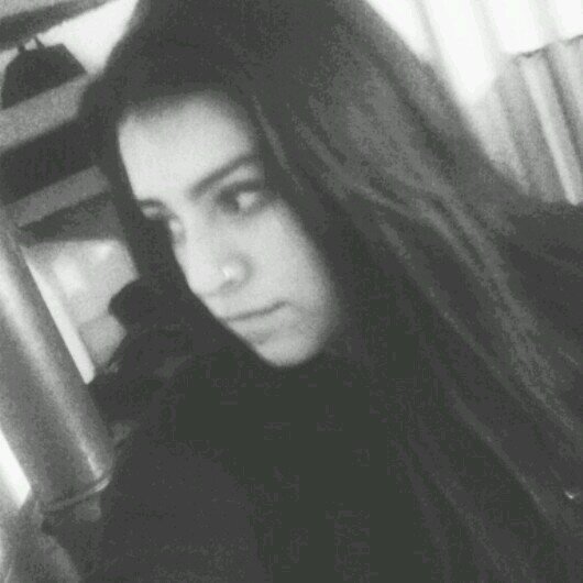 swagispartofme's profile picture. El unico secreto que guardan las personas es la inmortalidad.     soñadora, amante de la musica y los libros, creyente del karma, YOLO.