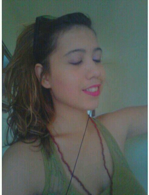 El destino me traera a mi el fruto que me es prohibido para mi en estos momentos. Me gusta la musica, Fotos y todo lo que me haga sentir feliz.