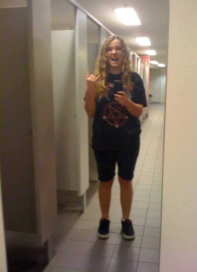 MissGhoul18's profile picture. I'm Utah im just a 17 year old girl from australia who wordhips Ghost \m/, i play drums , i love death,black,thrash & viking metal  \m/ I love PewDiePie