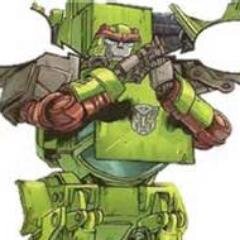 WASUP!! AOOW!! I'm an autobot,from the city of Vos on cybertron. One thing that I love is rocking out! Earth is badass. Not a fan of war,but hey. #Autobot #RP