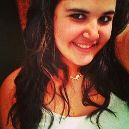 Pessoas perfeitas não mentem, não brigam, não erram e, principalmente, não existem.