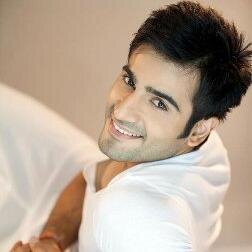 #1 source for everything Karan Tacker! This is the most reliable fanclub for Karan on twitter, delivering news & exclusive pictures. Please support & retweet!
