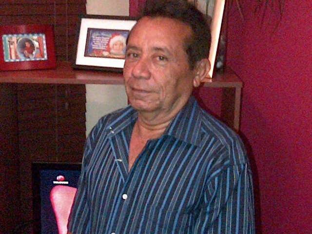 Contador Publico y Técnico en Refrigeración, abuelo de 3 nietos y los que faltan.