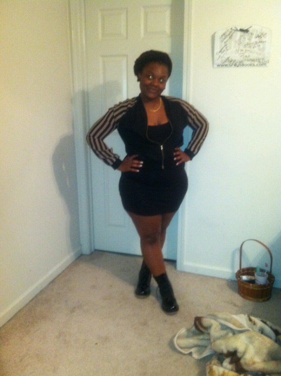 Accept me flaws & all; if you can't keep it moving he all I need cwc;)
