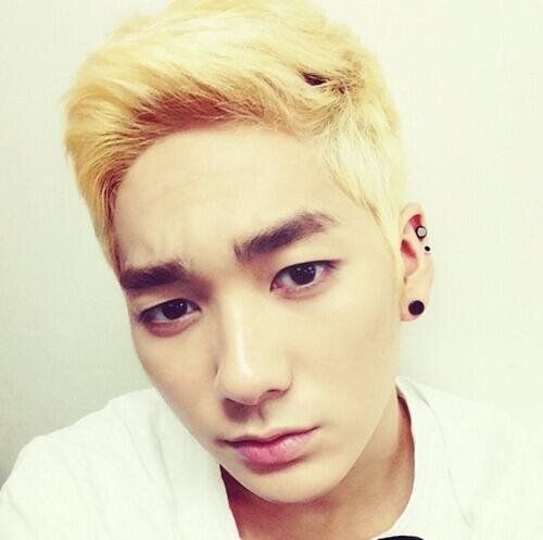 [verygood_rp] not a real! so, just follow the official twitter: @NUESTNEWS