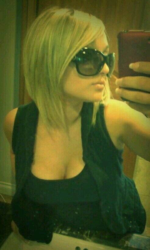 Outgoing, love to party, serious only when necessary | kik: britneem96 | IG: @britneem96 | just ask for a #followback