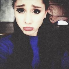 GrimmieIsGrande's profile picture. be nice, everyone's suffering