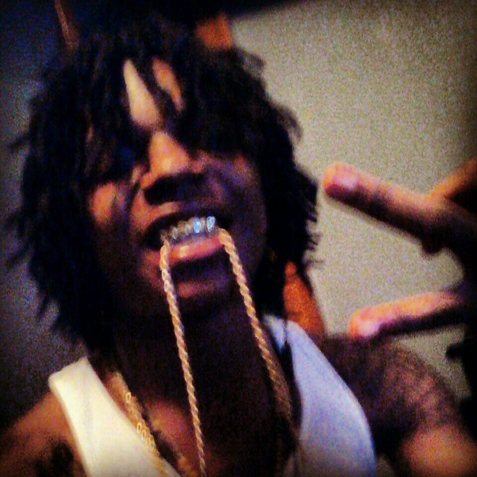 Its BjBaby Mention for a FollowBack :)  Milwaukee Rapper(Dont Do JackBeats), Artist,  #TeamMoneyGang #TeamDreads #TeamSwimAndSplash $ iGD  R.I.P Alex 7-25-12