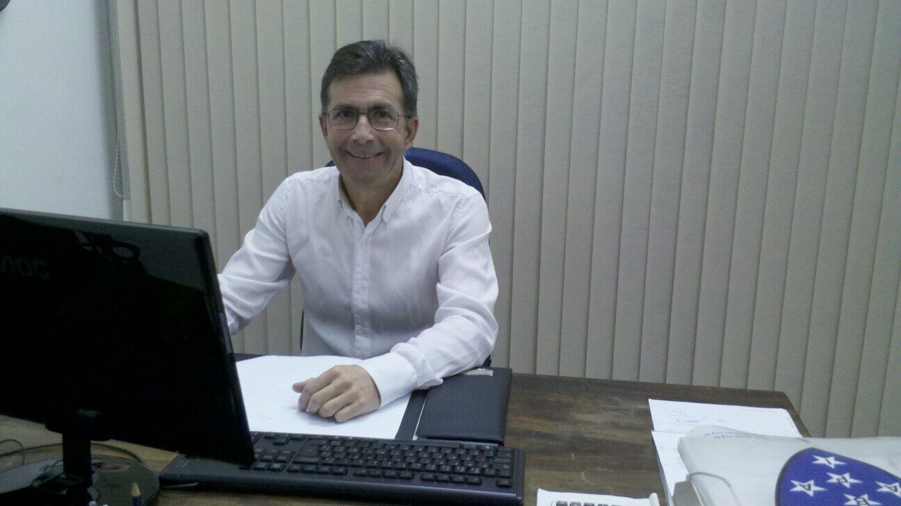 Meu blog é o Selecionador.Escrevo opiniões próprias,confiram.